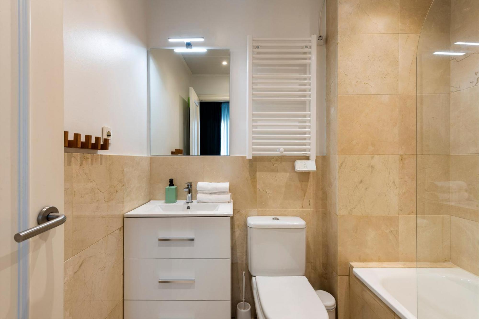 Misterhost Santiago Centrico Y Acogedor Con Piscina - Casco Historico Apartment Seville Exterior photo
