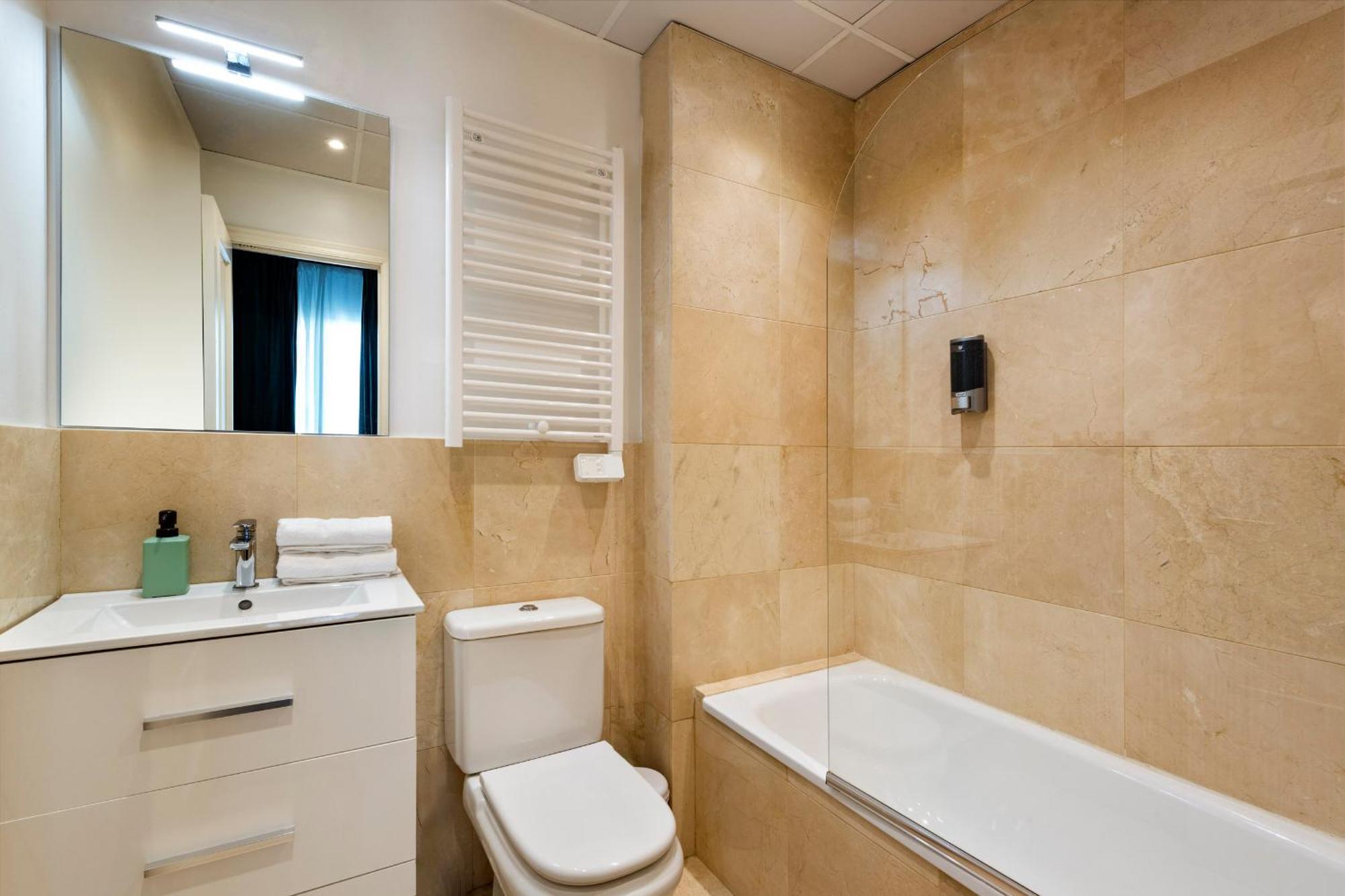 Misterhost Santiago Centrico Y Acogedor Con Piscina - Casco Historico Apartment Seville Exterior photo